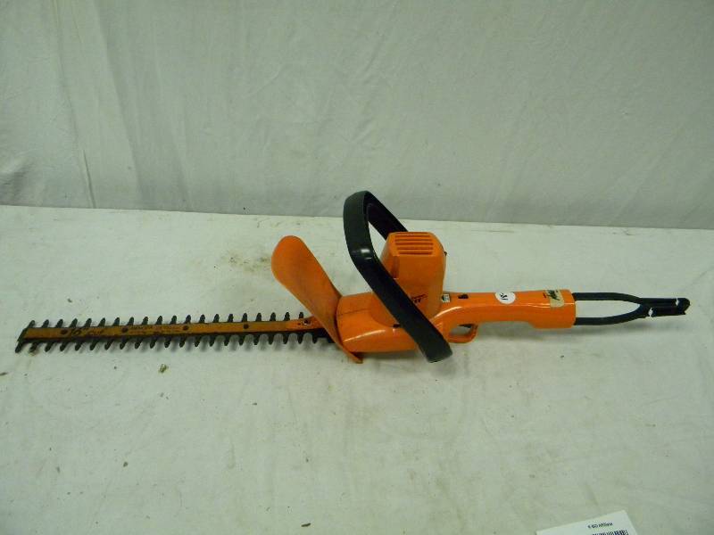 lot 37 image: Hedge Trimmer