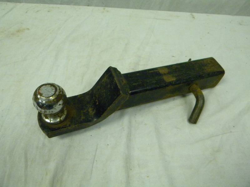 lot 46 image: Reese hitch