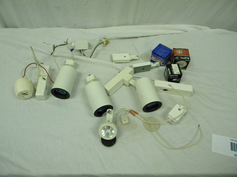 lot 51 image: Track Lights