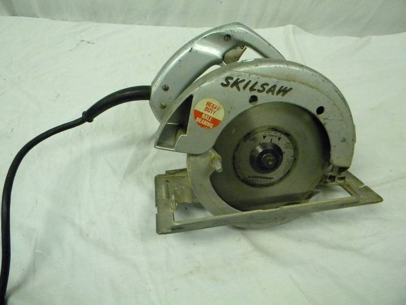 lot 56 image: Circular saw