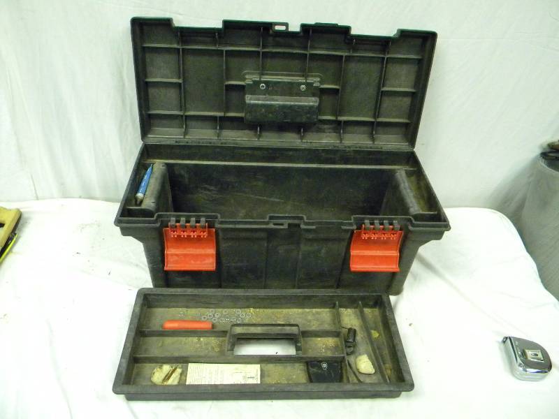 lot 117 image: Tool Box