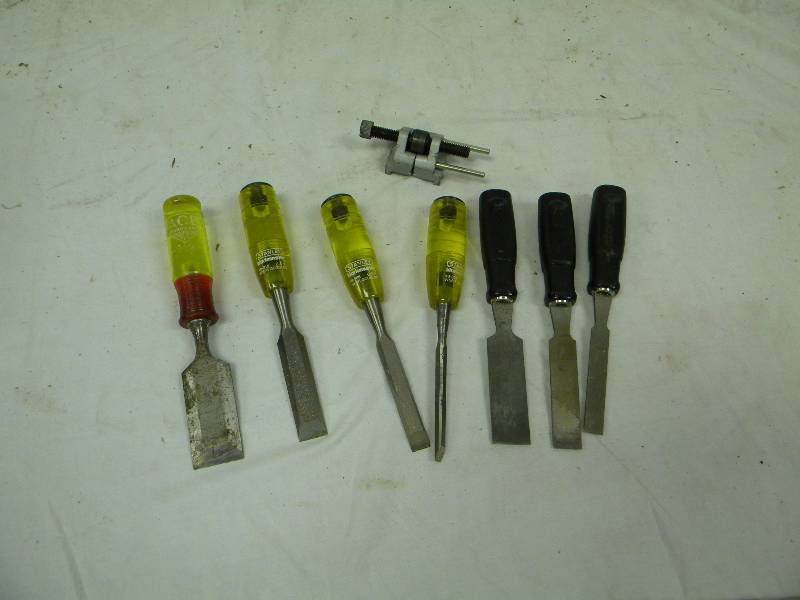 lot 120 image: chisels