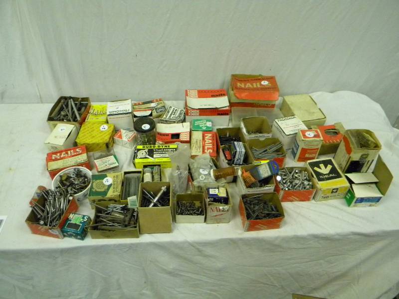 lot 135 image: Mis. hardware