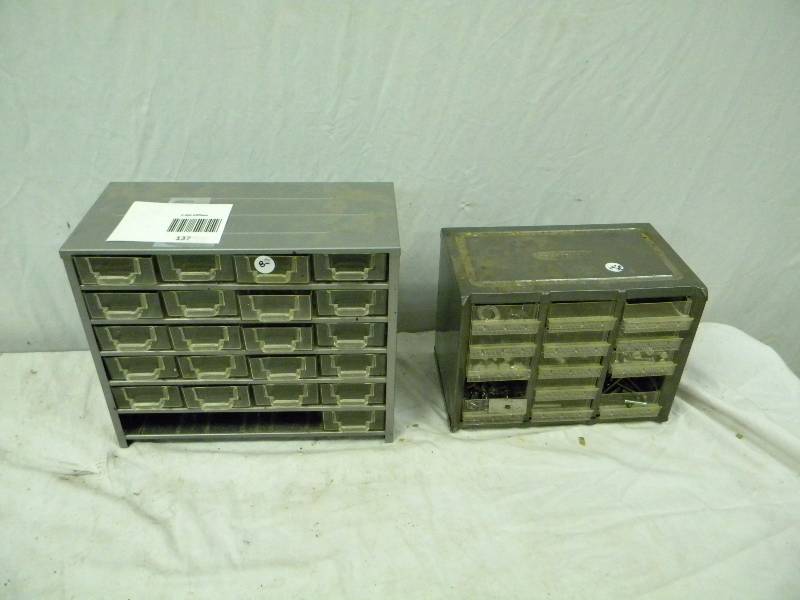 lot 137 image: Storage cabinets