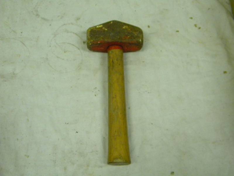 lot 144 image: Maul
