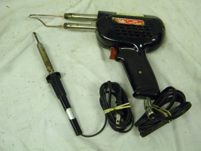 lot 147 image: soldering tools