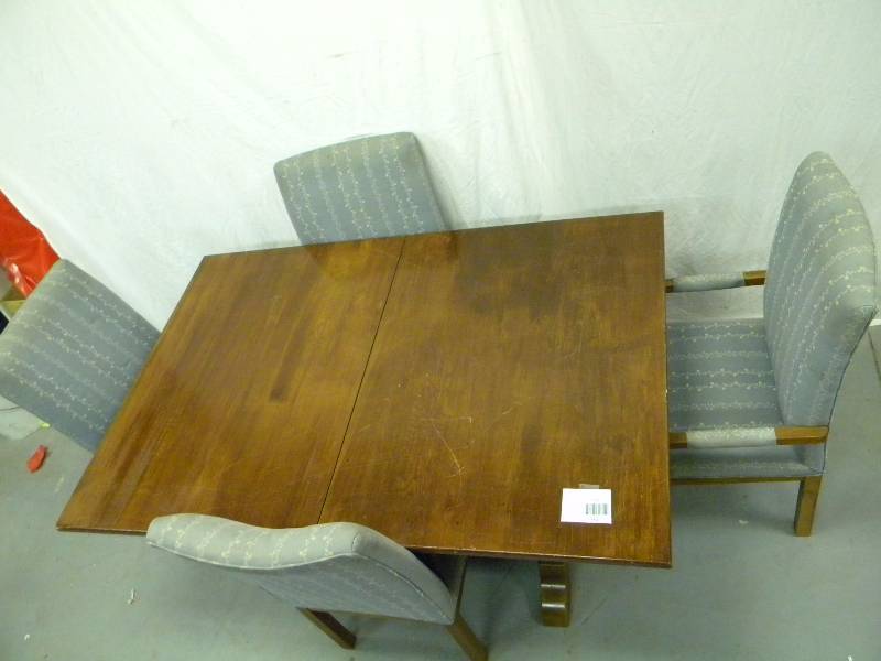 lot 153 image: Dining Room Table