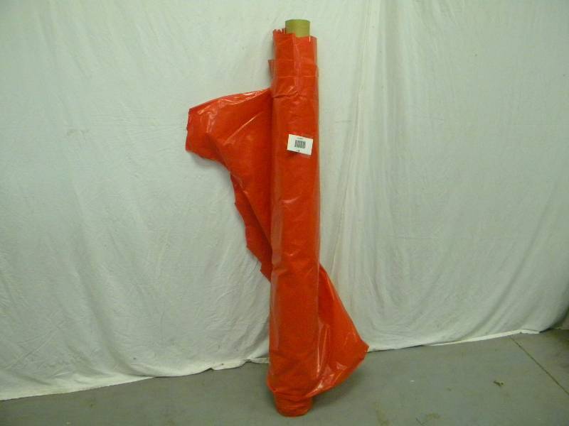 lot 156 image: Red tarp