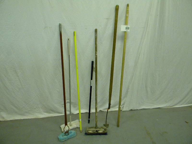 lot 157 image: Hand Tools