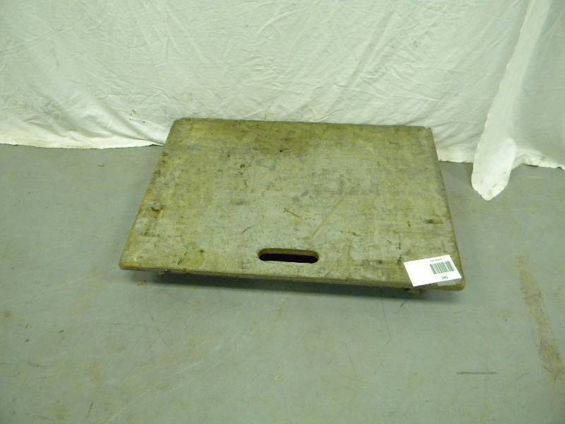 lot 165 image: Rolling Cart