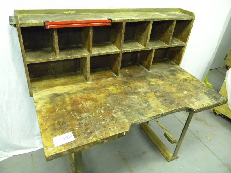 lot 171 image: Work Bench