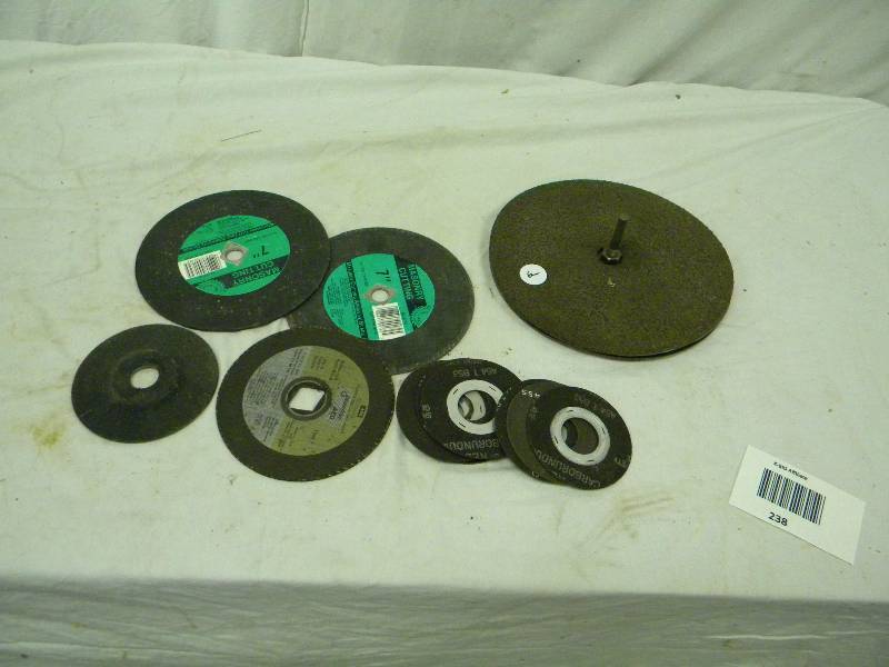 lot 238 image: Masonary Cutting Discs