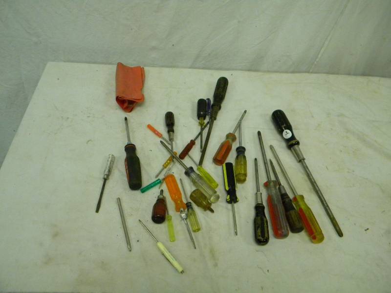 lot 255 image: Screwdrivers