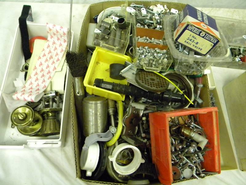 lot 271 image: Misc Hardware