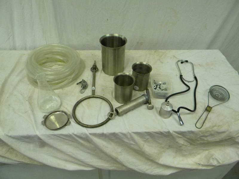 lot 272 image: Lab Equipment
