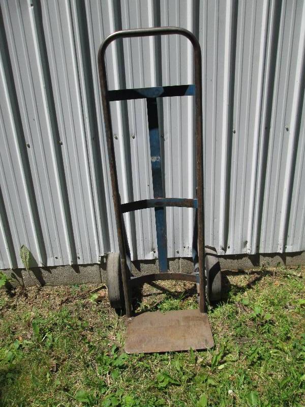 lot 5 image: Heavy duty push dolly 2 wheel cart...