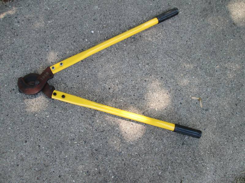 lot 7 image: Cutter, 29 end to end...