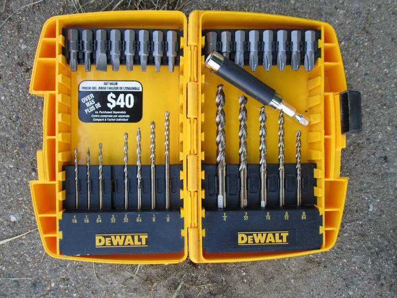 lot 22 image: Dewalt drill and screw bit set, use...
