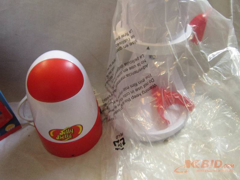 lot 119-COPY image: Jelly Belly electronic  ice shaver-...
