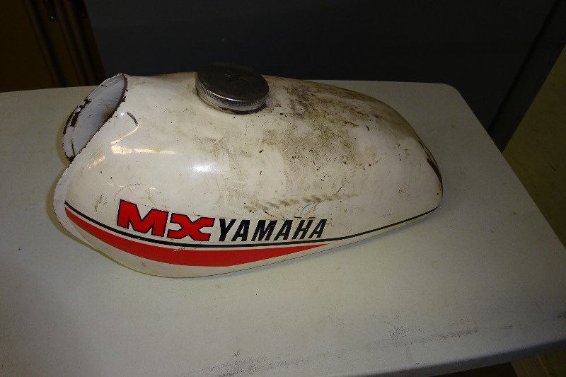 lot 4 image: Yamaha MX Gas Tank