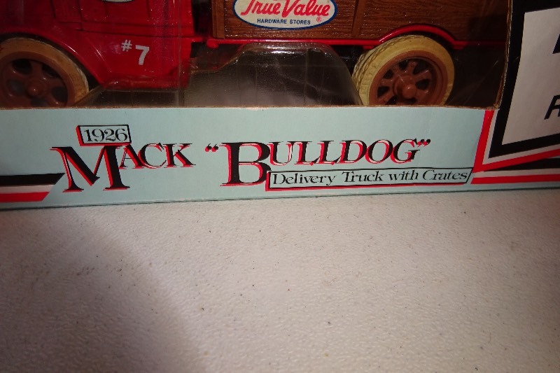 lot 29 image: Ertl 1926 Mack Bulldog Delivery van True Value Bank