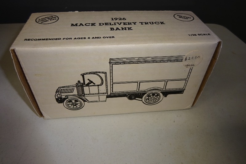 lot 58 image: Ertl 1926 Mack Delivery Truck Bank