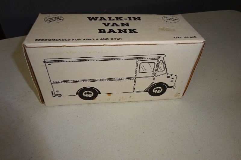lot 66 image: Ertl Walk in Van Bank