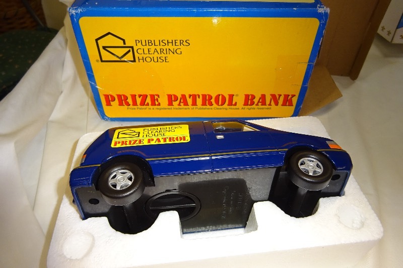 lot 82 image: Publishers clearing house metal car