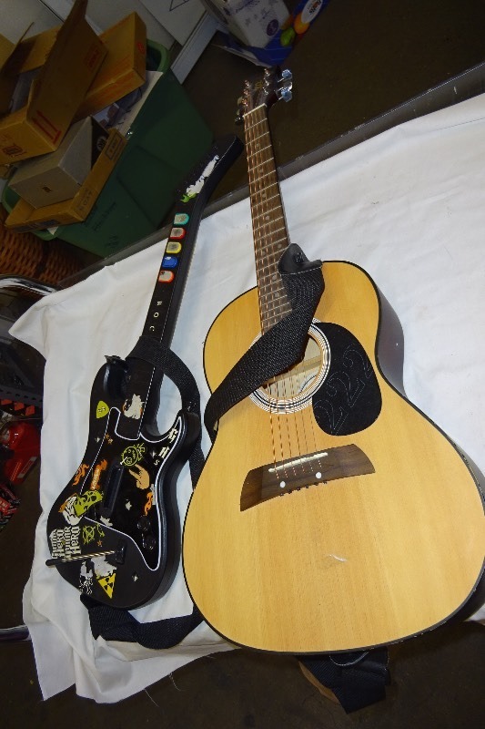 lot 116 image: quitar, guitar hero