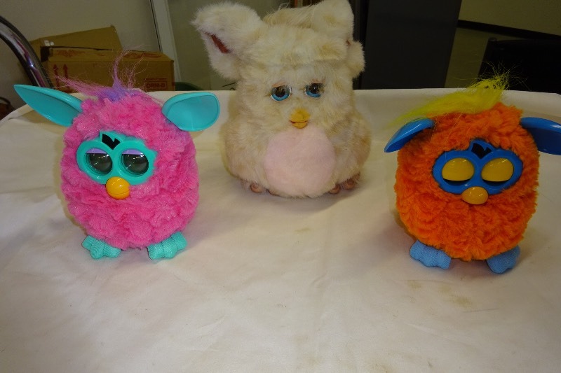 lot 120 image: 3 furbies