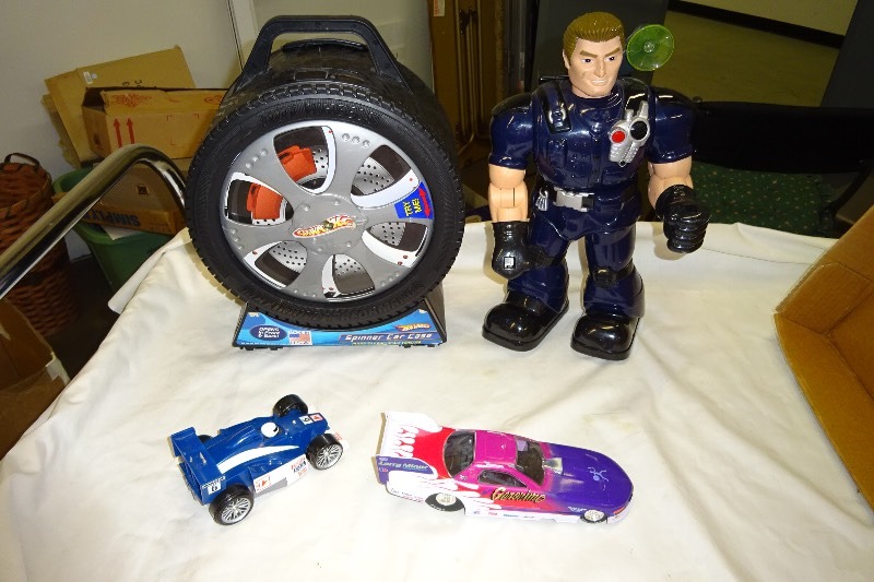 lot 122 image: mechanical guy