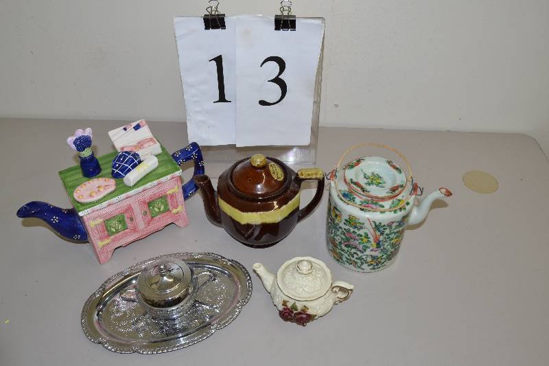 lot 13 image: Tea Pots