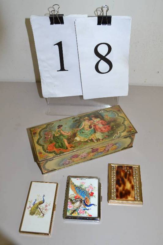 lot 18 image: Box and cigarette cases