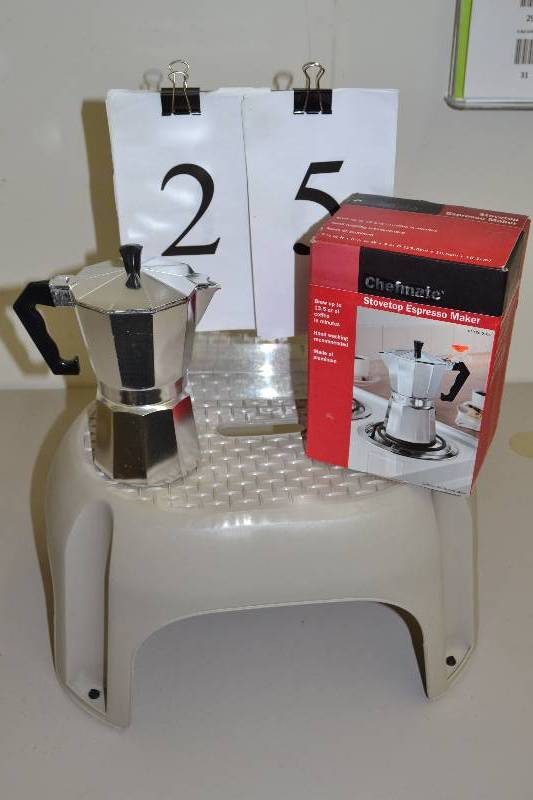 lot 25 image: Stool & Espresso