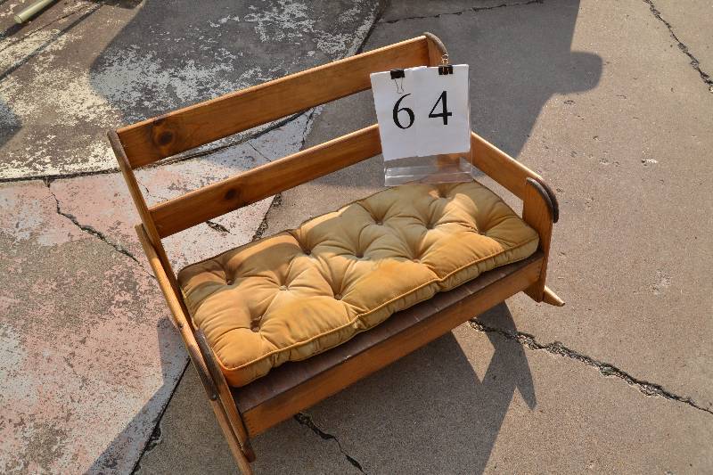 lot 64 image: Small rocking bench