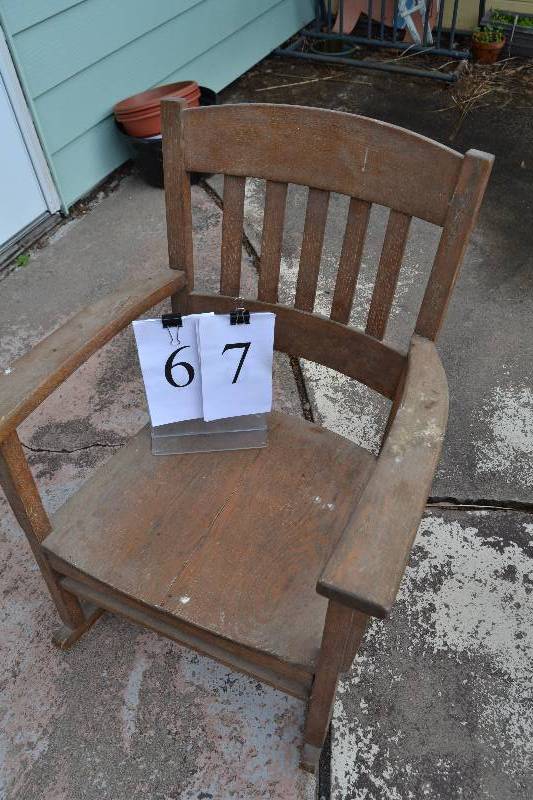 lot 67 image: Vintage rocking chair