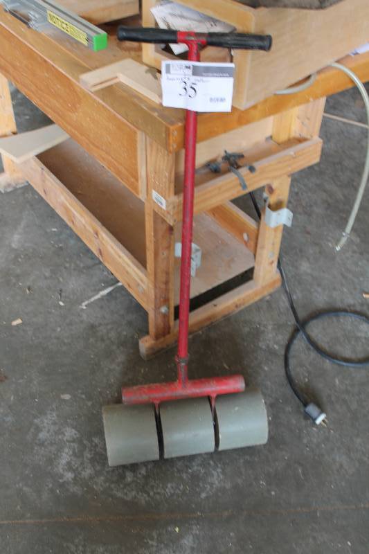 lot 35 image: Laminate Roller wHandle & 3-Roller Wheel.