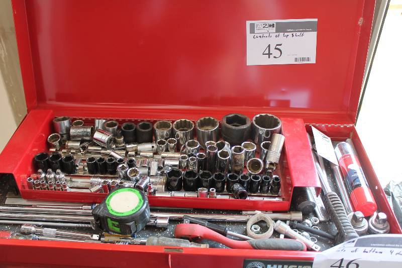 lot 45 image: Contents of Top Shelf Including Ratchets Ratchet Bars Extensions And More.