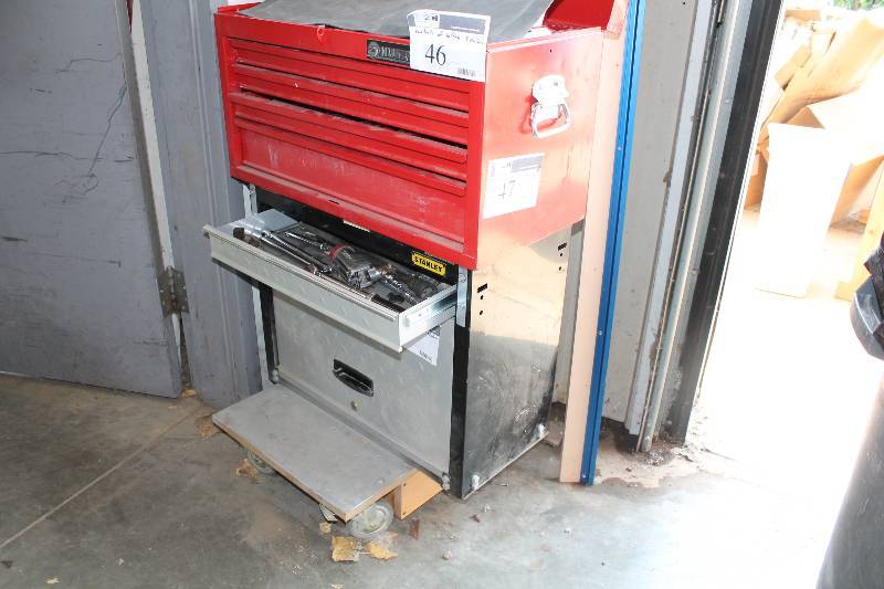 lot 47 image: Husky Brand Tool Box wMultiple Drawers & Bottom Does Not Include Contents 26.5 x 12.5 x 40.
