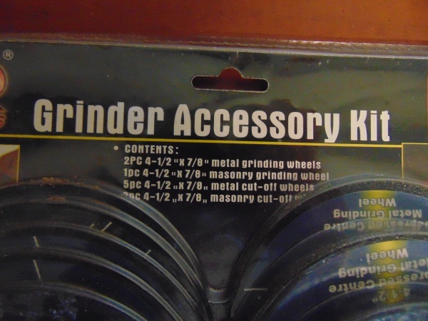 lot 62 image: Grinder Accessory Kit
