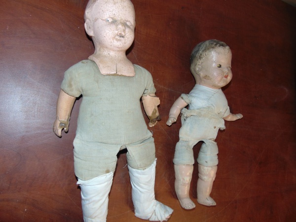 lot 53 image: (2) Old Dolls