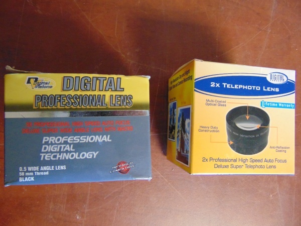 lot 32 image: (2) Camera Lenses