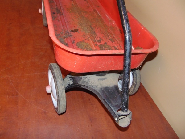 lot 17 image: Kids Wagon