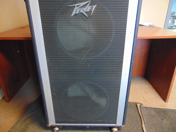 lot 79 image: Peavy Speak Cabniet with No Speakers