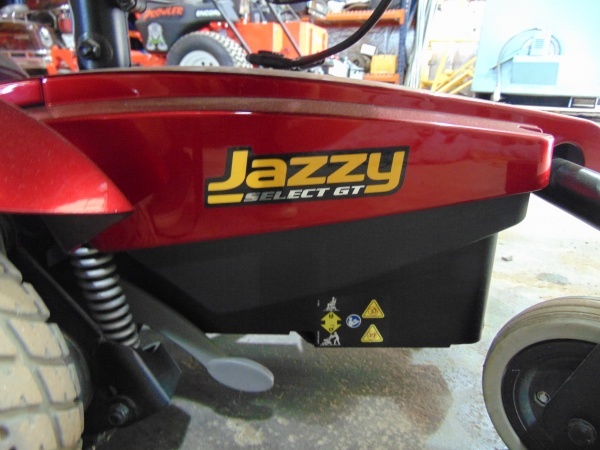 lot 89 image: Jazzy Select GT Power Chair