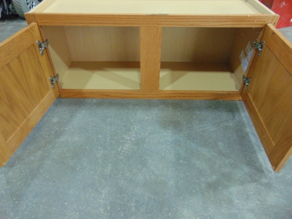 lot 87 image: 2 Door Cabinet Shelving
