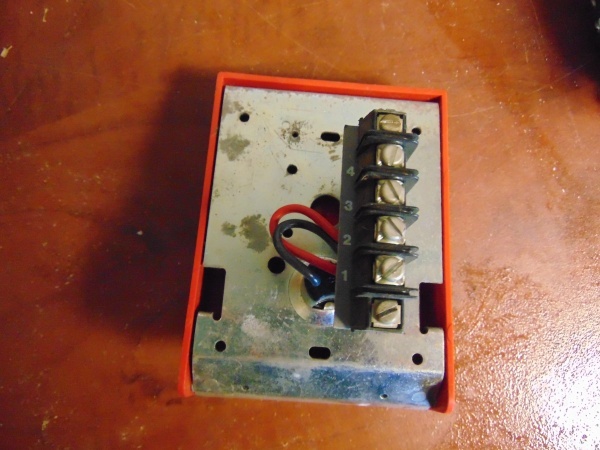 lot 140 image: (5) Simplex Fire Alarm Pulls