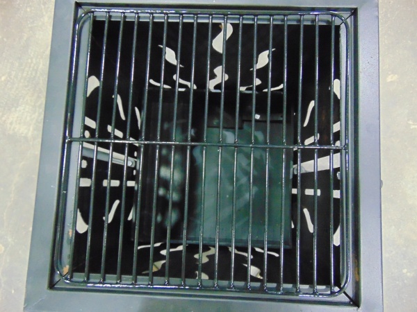 lot 155 image: Portable Camp Fire Pit with Open Fire Grill Rack