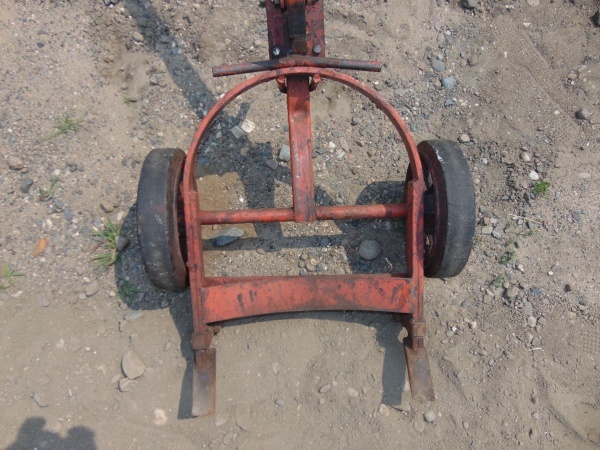 lot 169 image: 1000lb Capacity Oil Drum Dolly