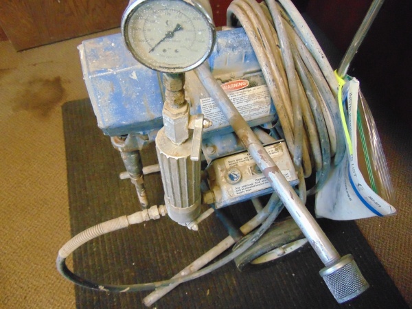 lot 104 image: Graco Airless Paint Sprayer with Multiple Paint Sprayer Parts